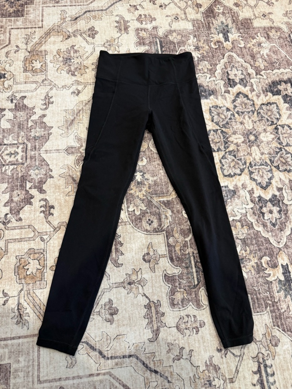 Athleta stash pocket high rise salutation tight-size small